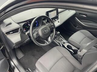 toyota-corolla-touring-sports-2.0-h