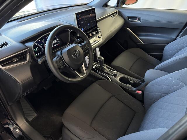 Toyota COROLLA Cross HYBRID 140 STYLE STOEL/STUUR VERW. ELEK.KLEP LED KEYLESS CARPLAY NAVI CAMERA ADAP CRUISE PDC