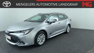 toyota-corolla-touring-sports-hybri