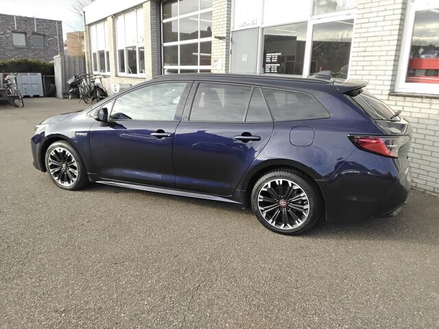 Toyota COROLLA Touring Sports 2.0 Hybrid Dynamic Two tone