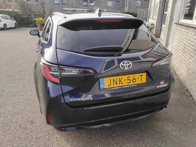 Toyota COROLLA Touring Sports 2.0 Hybrid Dynamic Two tone