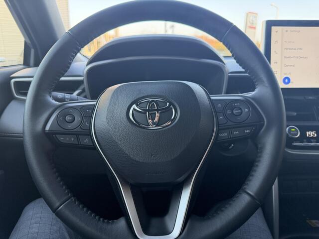 Toyota COROLLA Cross Hybrid 140 Style Dodehoekdetectie | Parkeersensoren rondom | 18 inch lichtmetalen velgen | NL auto | Dealeronderhouden