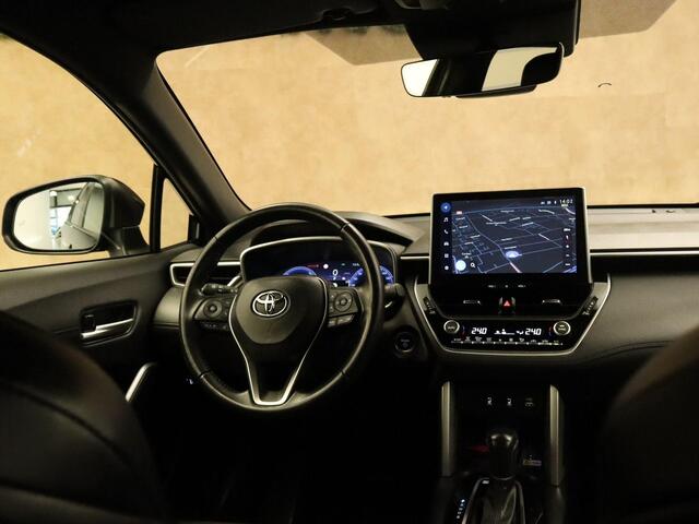 Toyota COROLLA Cross 2.0 Hybrid 200 Style - ORIGINEEL NEDERLANDSE AUTO - ELEKTRISCHE ACHTERKLEP - APPLE CARPLAY/ANDROID AUTO - ACHTERUITRIJCAMERA - AIRCO (AUTOMATISCH) - DODEHOEKDETECTIE - ADAPTIEVE CRUISE CONTROL - KEYLESS ENTRY/START - PARKEERSENSOREN VOOR EN ACHTER