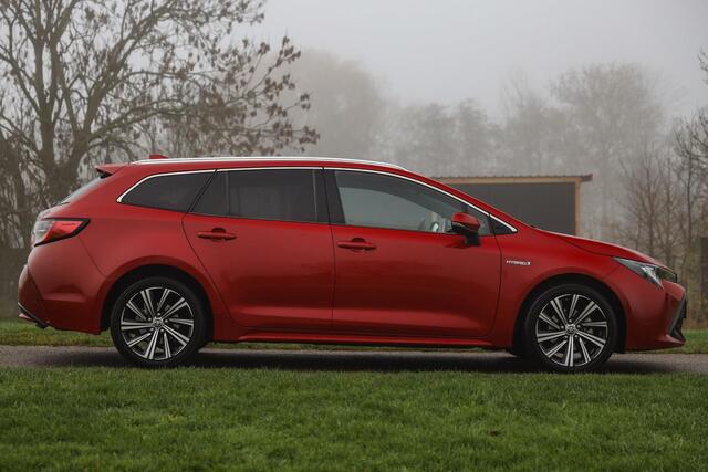 Toyota COROLLA Touring Sports 1.8 Hybrid Dynamic ? Camera ? CarPlay ? Stoelverwarming