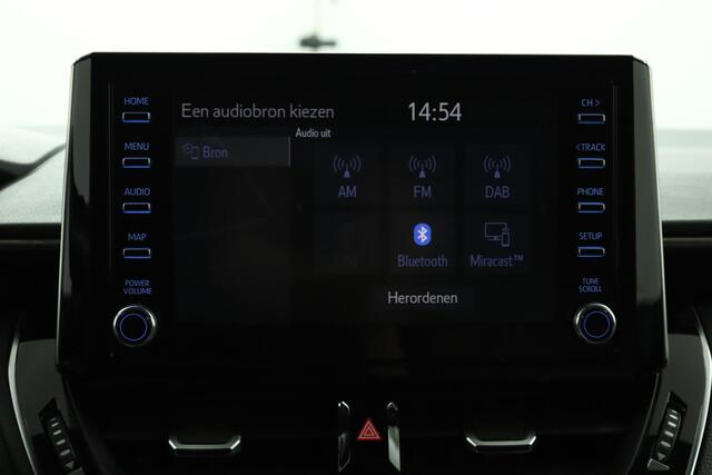 Toyota COROLLA Touring Sports 2.0 Hybrid Trek | Achteruitrijcamera | Elektrische achterklep | Stoelverwarming | LED verlichting | Navigatie | Adaptive cruise control |