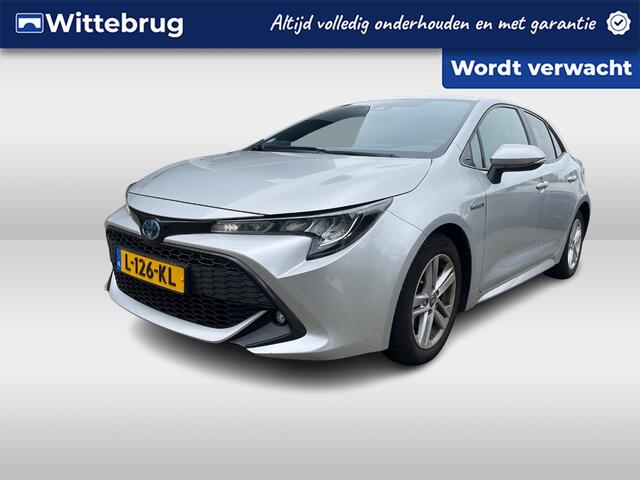 Toyota COROLLA 1.8 Hybrid Active / Navigatie / Camera / Stoelverwarming / Climate controle /