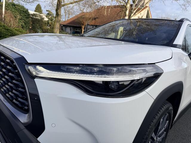 Toyota COROLLA Cross 2.0 Hybrid 197PK PanooACCoCamera