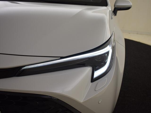Toyota COROLLA Touring Sports Hybrid 140 Style Edition | Trekhaak | All Seasons | PDC V+A