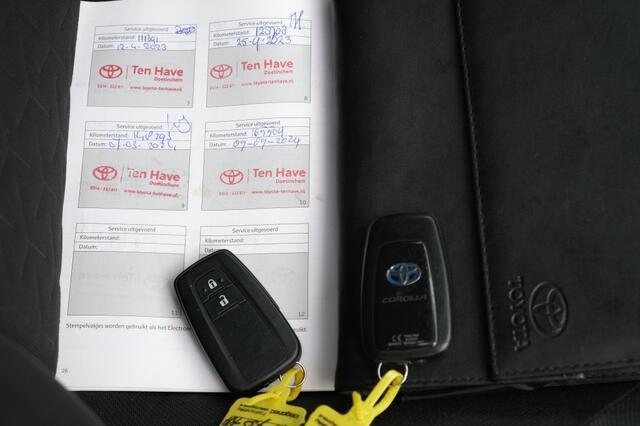 Toyota COROLLA Touring Sports 1.8 Hybrid 122PK Business Automaat | Apple CarPlay & Android Aut
