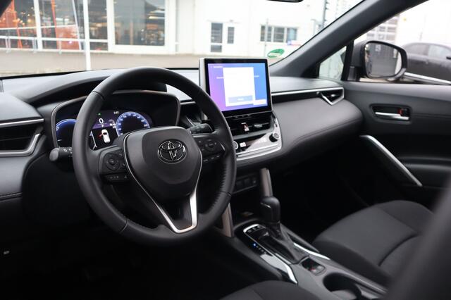 Toyota COROLLA Cross Hybrid 140 Dynamic AllSeasons/AdaptiveCruise/Keyless