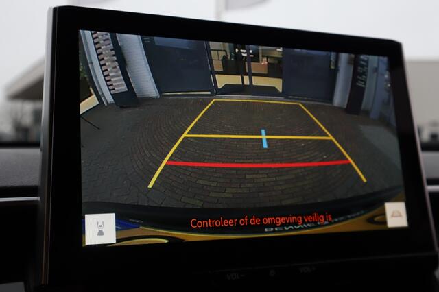 Toyota COROLLA Cross Hybrid 140 Dynamic AllSeasons/AdaptiveCruise/Keyless