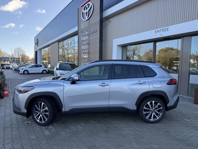 Toyota COROLLA Cross 2.0 Hybrid First Edition | Trekhaak | Blindspot