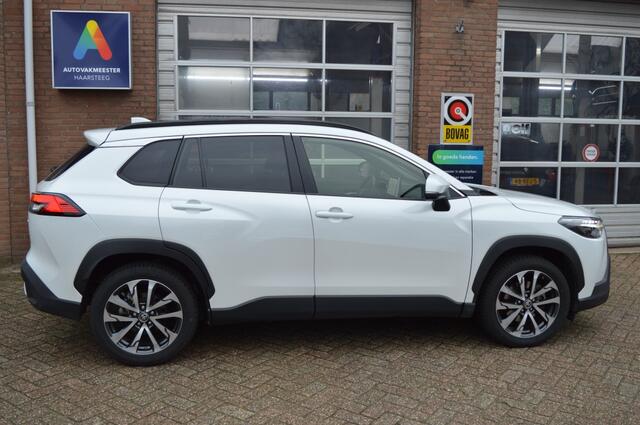 Toyota COROLLA Cross 2.0 HP Hybrid Lau.Ed, Trekhaak, Panorama dak, Camera,