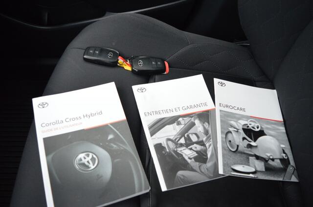 Toyota COROLLA Cross 2.0 HP Hybrid Lau.Ed, Trekhaak, Panorama dak, Camera,