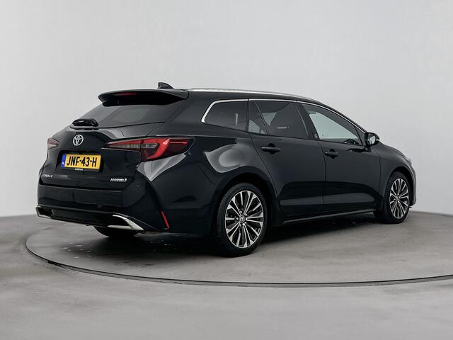 Toyota COROLLA Touring Sports 2.0 High Power Hybrid First Edition | Parkeersensoren | Half lederen bekleding | Navigatie | Stoel / Stuurwielverwarming |