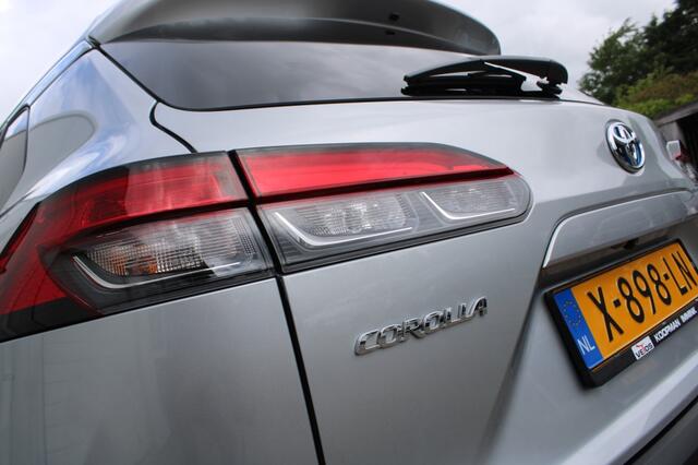 Toyota COROLLA Cross Hybrid 140 Style