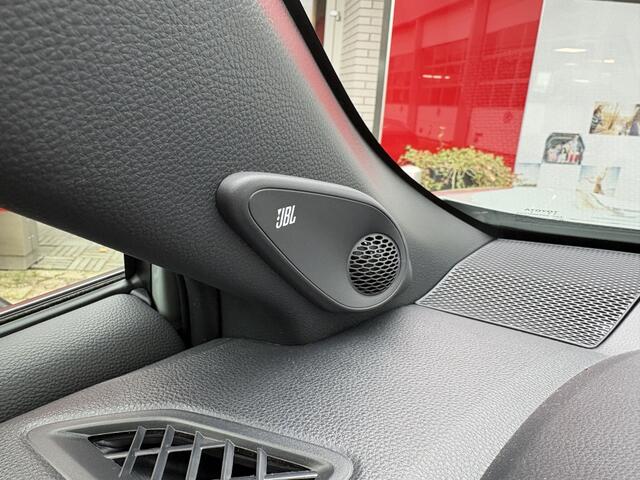 Toyota COROLLA Cross Hybrid 200 Executive Bi-Tone | JBL | 360 camera | Stuur +Stoelve