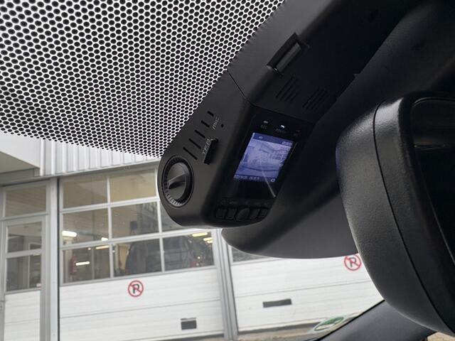 Toyota COROLLA Touring Sports 1.2 Dynamic | Stoelverwarming | Trekhaak | 1300kg Trekgewicht |