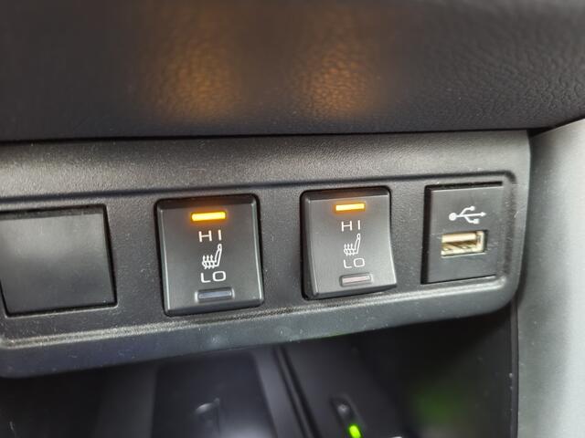 Toyota COROLLA Cross Hybrid 140 Style + Premium Pack | Trekhaak | Half Leder | Stoelv