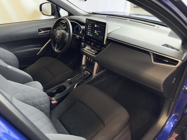 Toyota COROLLA Cross 12/2024 HYBRID 140 STYLE LED KEYLESS CARPLAY NAVI CAMERA STOEL/STUUR VERW. ELEK.KLEP ADAP CRUISE PDC