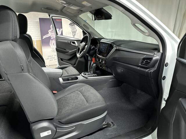 Toyota HI-LUX Hilux Isuzu D-Max 1.9 Extended Cab LS Automaat 3500KG Trekgewicht