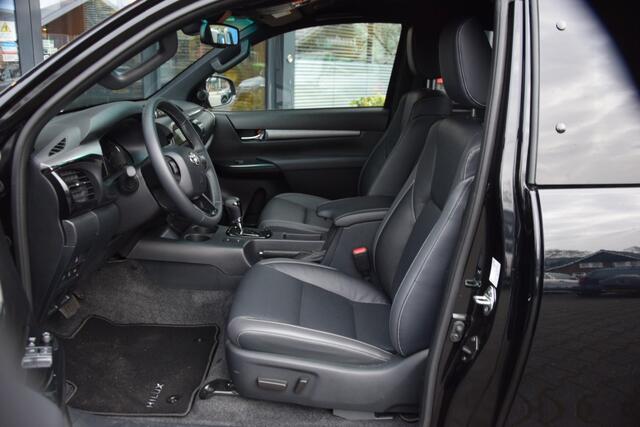 Toyota HI-LUX 2.8 D-4D X-TRA CAB INVINCIBLE A/T