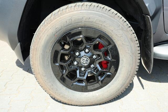 Toyota HI-LUX 2.8 D-4D DUBBEL CABIN GR SPORT A/T