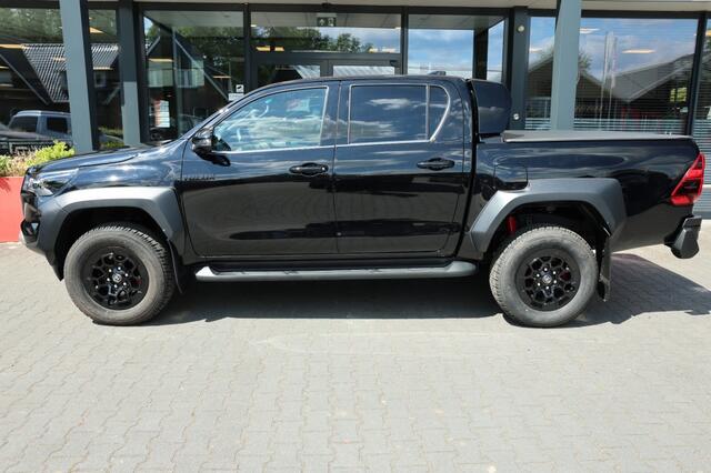 Toyota HI-LUX 2.8 D-4D DUBBEL CABIN GR SPORT A/T