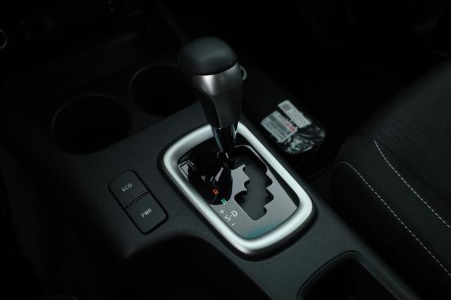 Toyota HI-LUX HiLux 2.4 D-4D Double Cab Challenger | "VAN" | Automaat | Grijs kent. | Trekhaak | Camera | Adapt. Cruise | Apple CarPlay