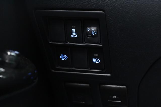 Toyota HI-LUX HiLux 2.4 D-4D Double Cab Challenger | "VAN" | Automaat | Grijs kent. | Trekhaak | Camera | Adapt. Cruise | Apple CarPlay