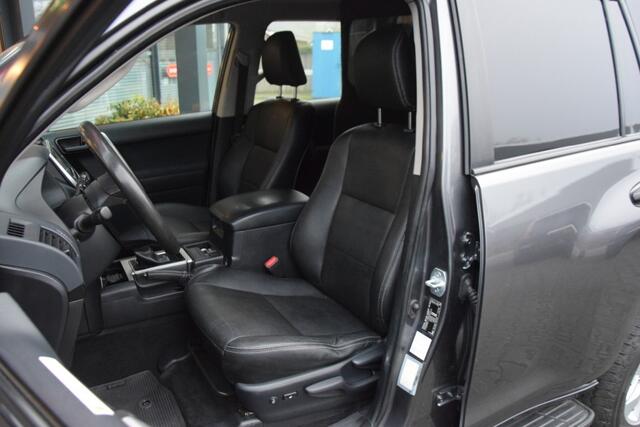 Toyota LAND CRUISER 150 2.8 D-4D 5DRS COMFORT A/T VAN