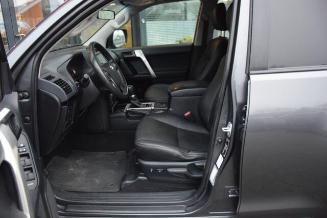 Toyota LAND CRUISER 150 2.8 D-4D 5DRS COMFORT A/T VAN