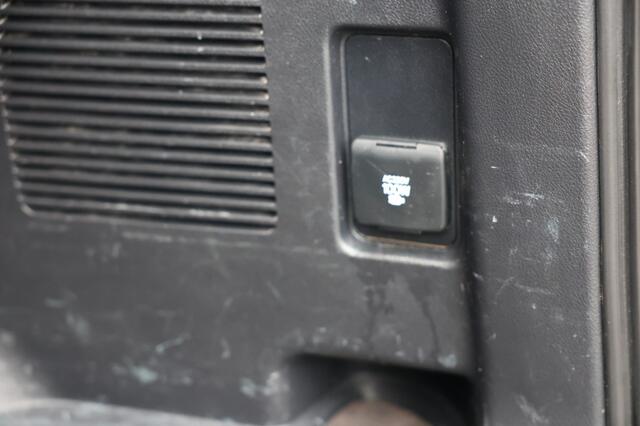 Toyota LAND CRUISER 150 2.8 D-4D 5DRS CHALLENGER A/T VAN