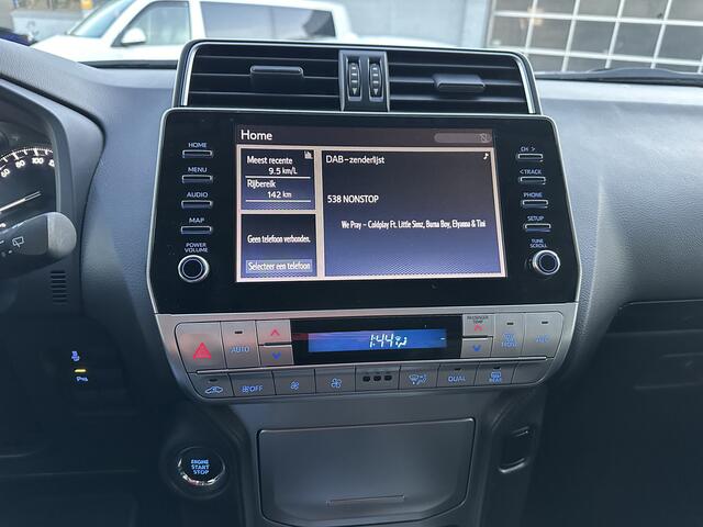 Toyota LAND CRUISER 2.8 D-4D-F Comfort Window Van