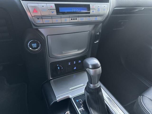 Toyota LAND CRUISER 2.8 D-4D-F Comfort Window Van