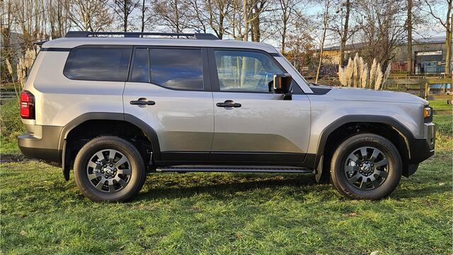 Toyota LAND CRUISER 2.8 D-4D Executive