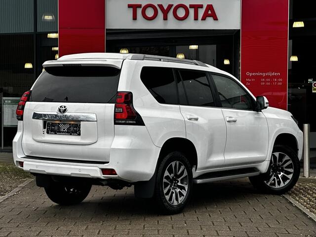 Toyota LAND CRUISER 2.8 D-4D 177 PK Professional Automaat Van 5-deurs High Roof Blin