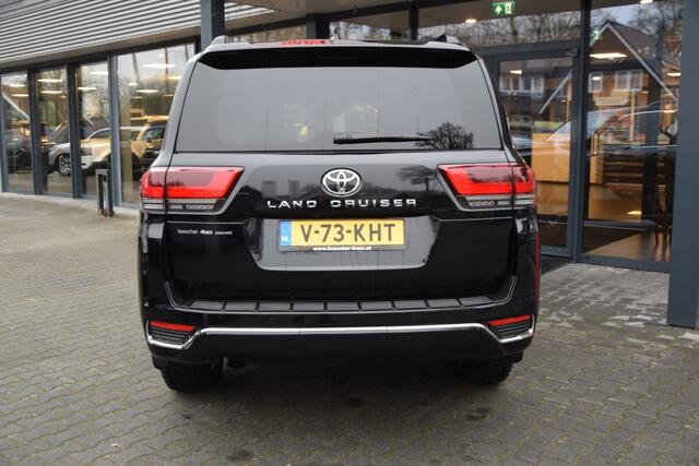 Toyota LAND CRUISER 3.3 DIESEL TWIN TURBO 70TH ANNIVERSARY 4WD A/T VAN