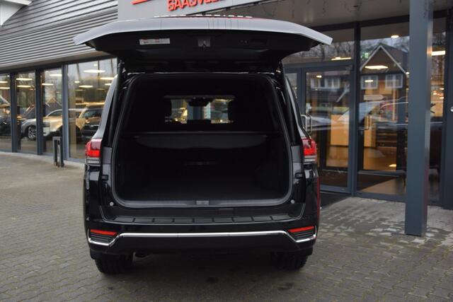 Toyota LAND CRUISER 3.3 DIESEL TWIN TURBO 70TH ANNIVERSARY 4WD A/T VAN