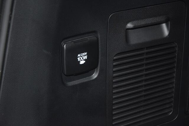 Toyota LAND CRUISER 3.3 DIESEL TWIN TURBO 70TH ANNIVERSARY 4WD A/T VAN