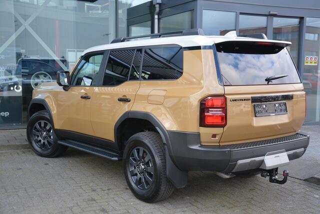 Toyota LAND CRUISER 2.8 D-4D Standard Roof Window Van Navigator | Trekhaak | BPM Vrij!