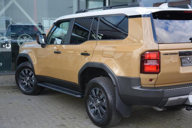 Toyota LAND CRUISER 2.8 D-4D Standard Roof Window Van Navigator | Trekhaak | BPM Vrij!