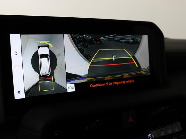 Toyota LAND CRUISER 2.8 D-4D Professional 5p. | Navigatie | 360 Camera | Stoel en stuurwiel verwarmd | Dodehoek Ass. | LM velgen | Draadloze telefoonlader | Leder |