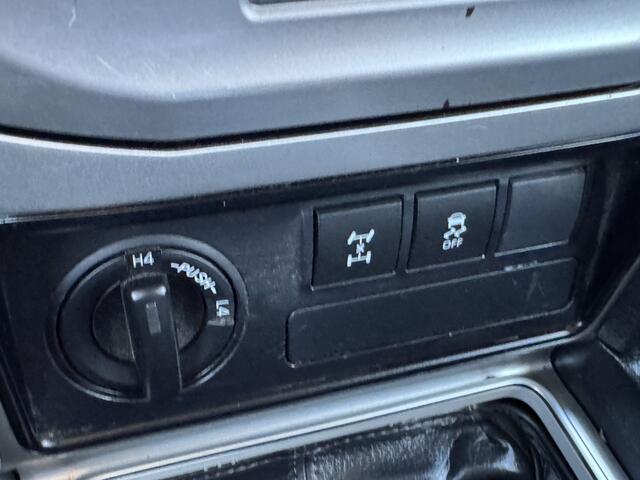 Toyota LAND CRUISER 2.8 D-4D-F Comfort Blind Van NL Auto Dealer Onderhouden Trekhaak 4X4