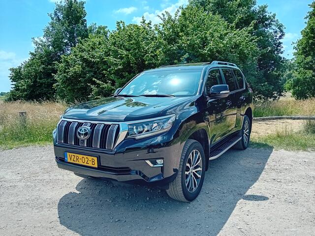 Toyota LAND CRUISER 2.8 D-4D-F Executive Blind Van