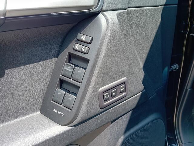 Toyota LAND CRUISER 2.8 D-4D-F Executive Blind Van