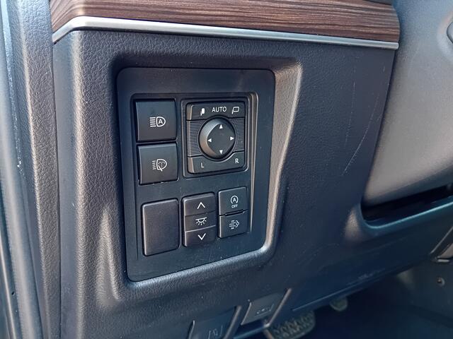 Toyota LAND CRUISER 2.8 D-4D-F Executive Blind Van