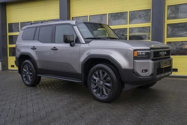 Toyota LAND CRUISER 250 2.8 D-4D Premium Panoramadak BPM VRIJ!