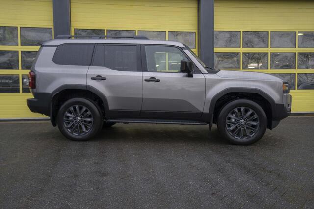 Toyota LAND CRUISER 250 2.8 D-4D Premium Panoramadak BPM VRIJ!