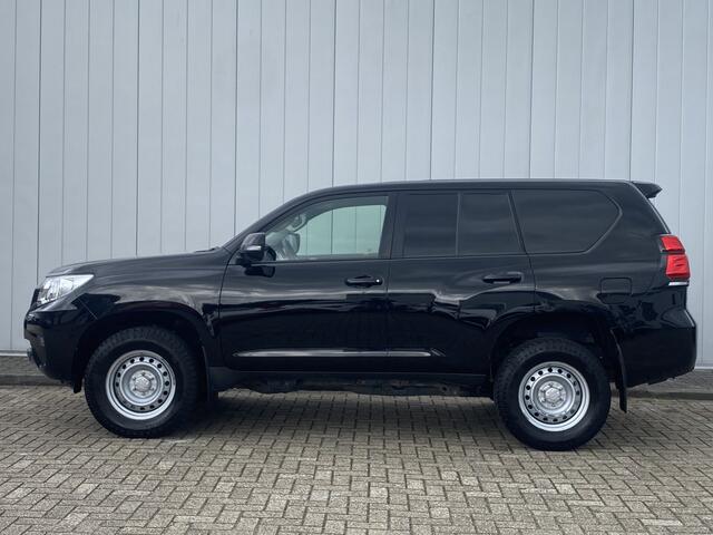 Toyota LAND CRUISER 2.8 D-4D-F Comfort Window Van NL Auto 1e Eigenaar Dealer Onderhouden Cruise Keyless